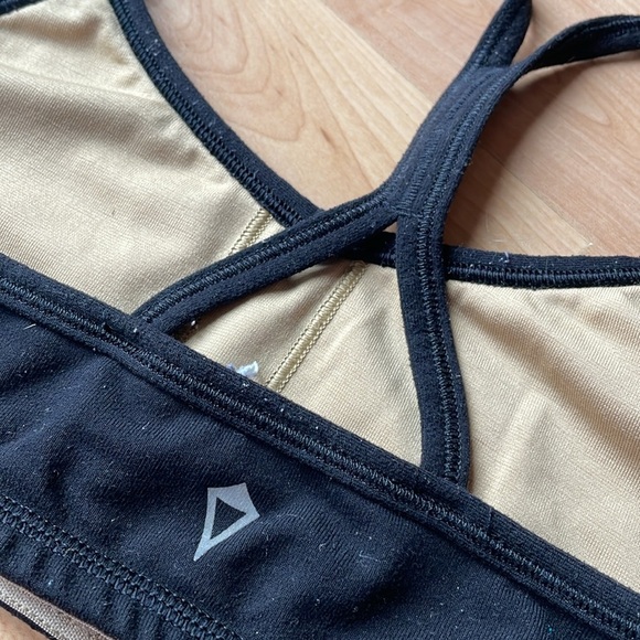 Ivivva sports bra - Picture 3 of 4